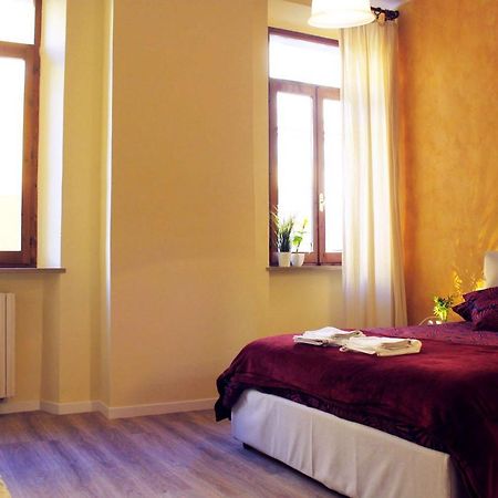 Colonne Apartment N° 15 Парма Екстериор снимка